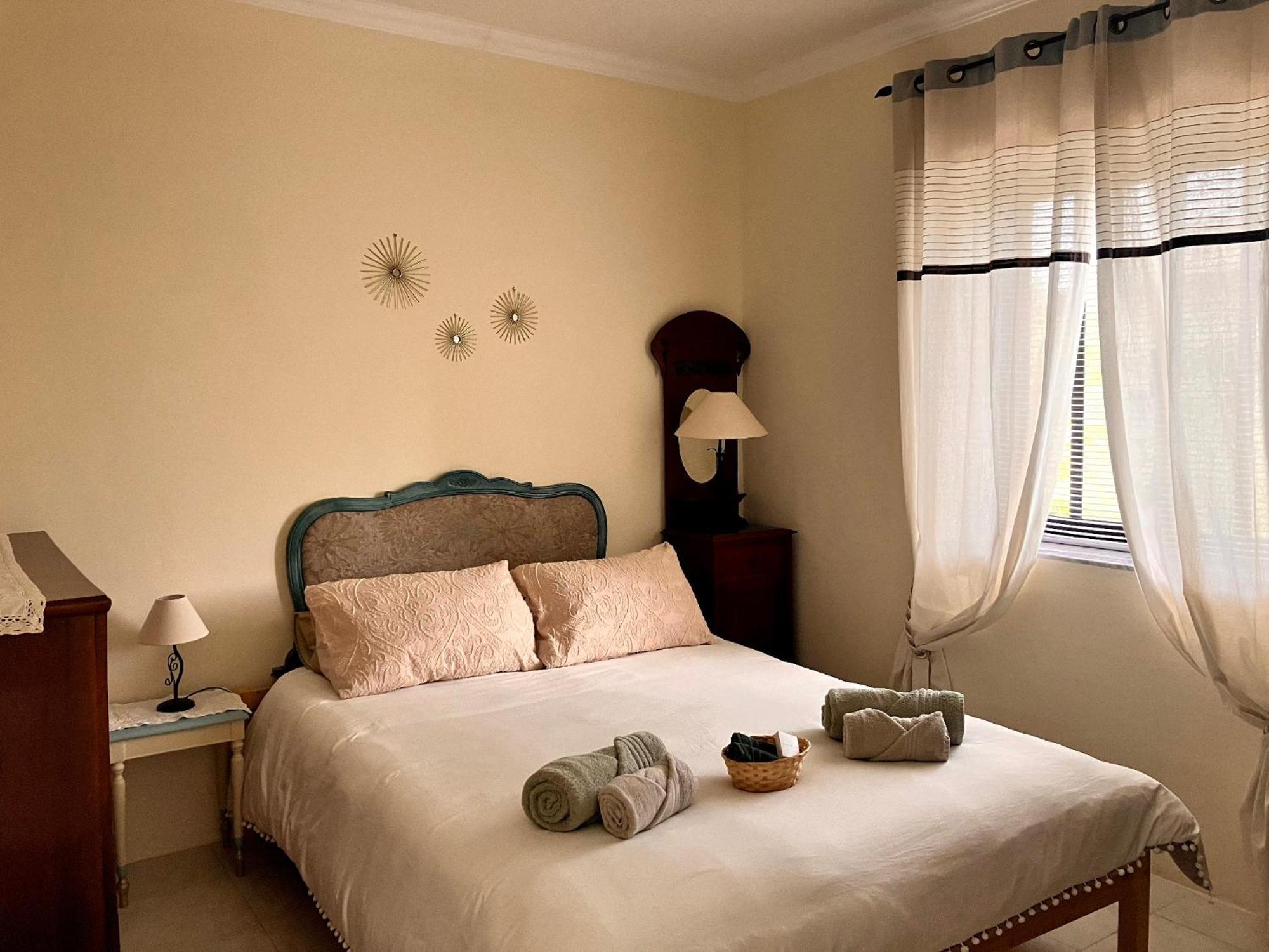 Cosy And Peaceful Seaside Vintage-style *